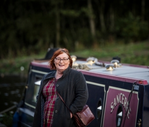lady_with_boat.jpg